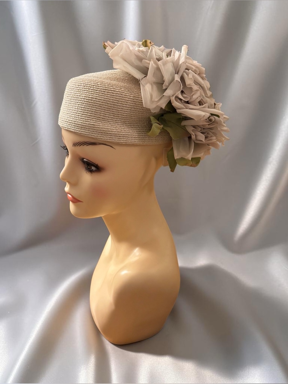 Vintage Cream Straw Pillbox Hat with Gray Fabric Roses and Leaves
